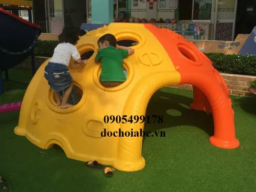 Leo núi mầm non tại đà nẵng
