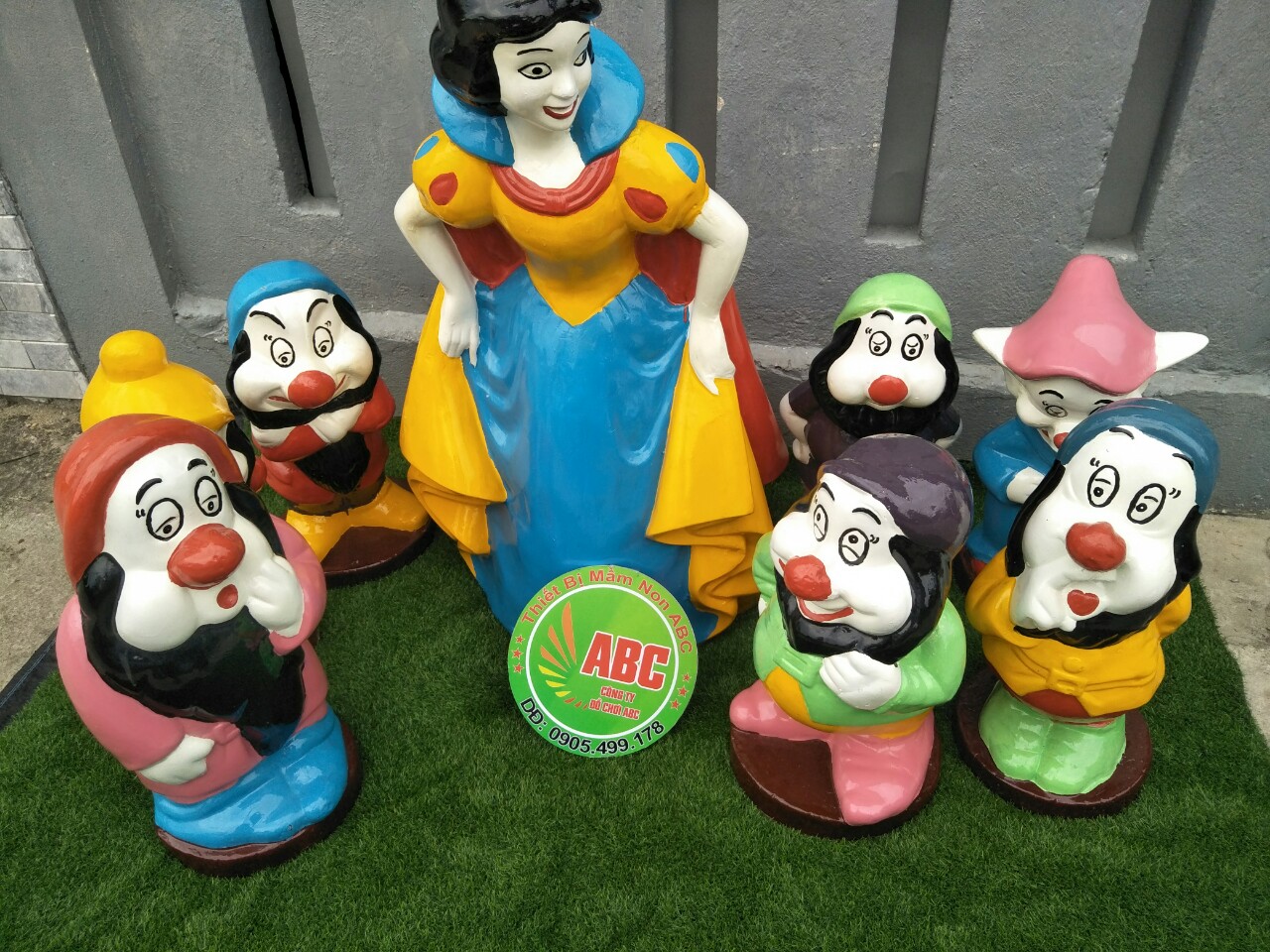 BỘ TƯỢNG NÀNG BẠCH TUYẾT VÀ BẢY CHÚ LÙN