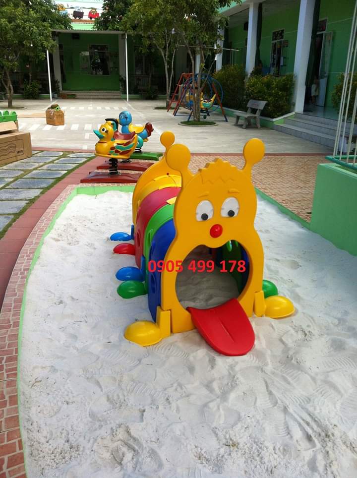 HẦM CHUI SAU MẦM NON ABC - 009