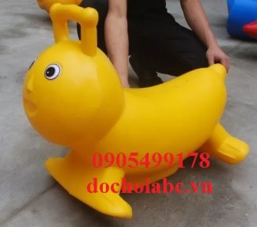 Con thú nhựa con ong