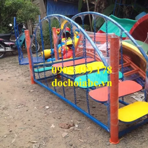 Cầu thăng bằng dao động mầm non chất lượng nhất trên toàn quốc