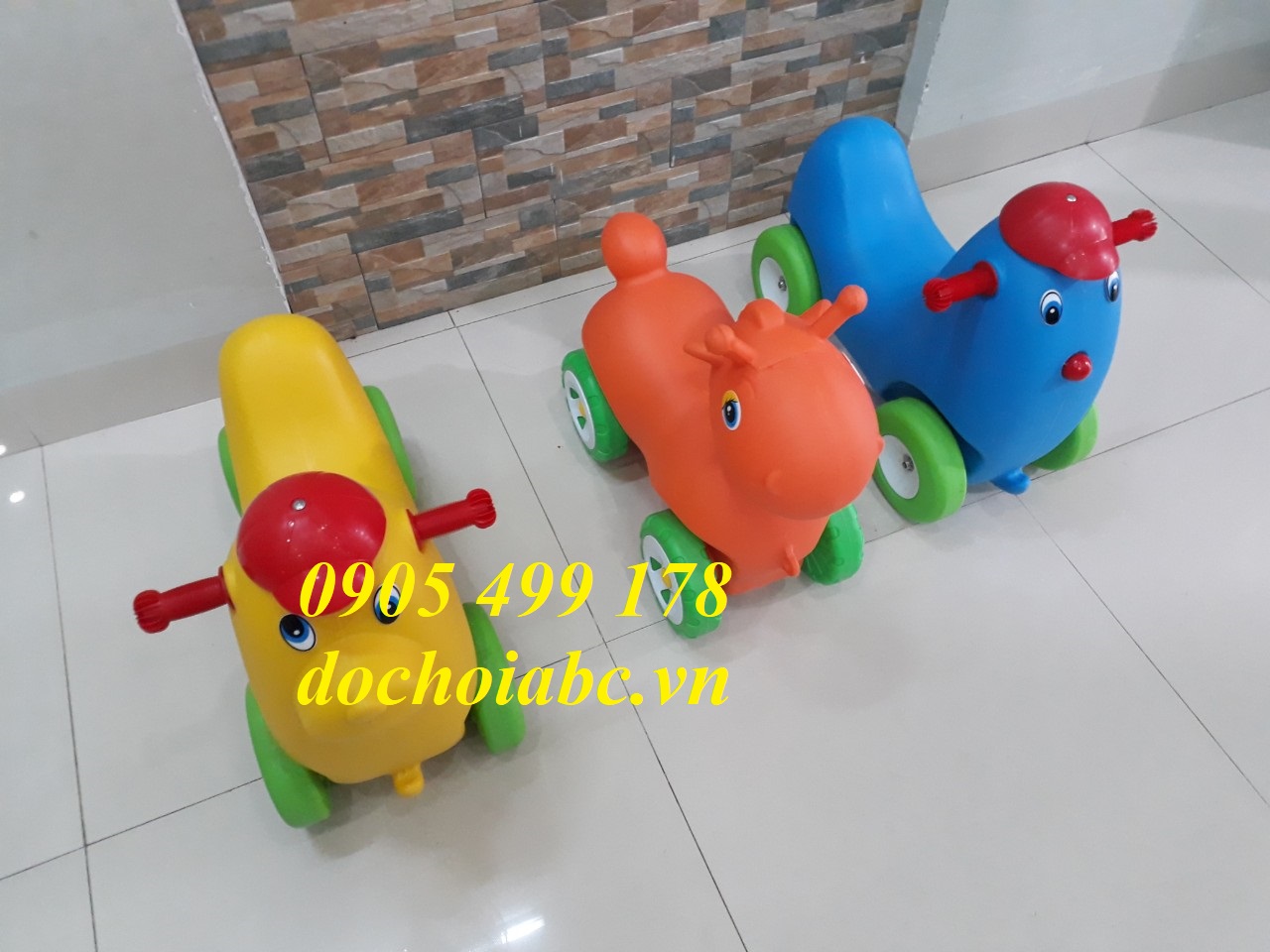 Bán Xe Chòi Chân Hình Thú Cho Bé Nhập Khẩu Tại TP HCM