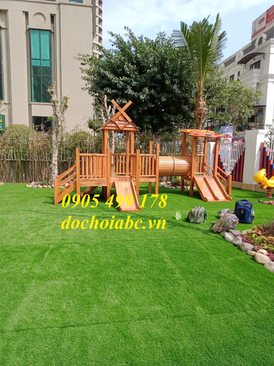 THI CÔNG BỘ CẦU TRƯỢT LIÊN HOÀN GỖ MẦM NON