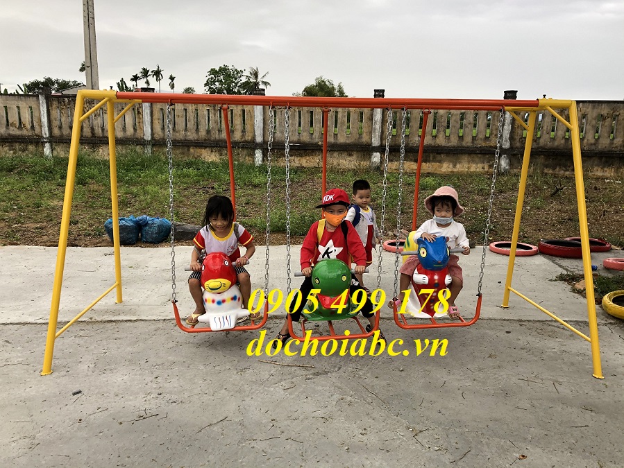 XÍCH ĐU 3 CON GIỐNG CHO BÉ MẦM NON