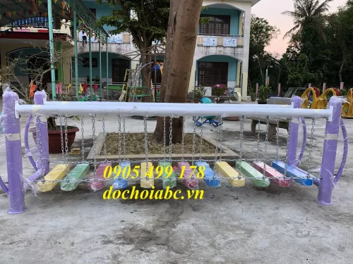 CẦU THĂNG BẰNG DAO ĐỘNG CHO TRẺ MẦM NON