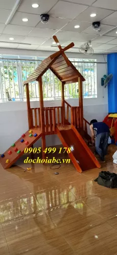 CẦU TRƯỢT GỖ CHO BÉ MẦM NON