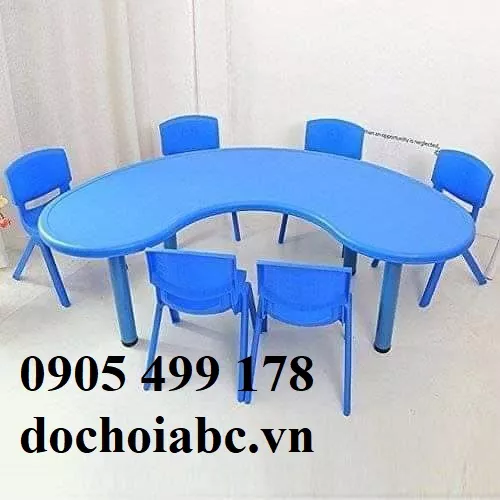 Bàn ghế nhựa đúc cho bé nhập khẩu giá rẻ - chất lượng đảm bảo
