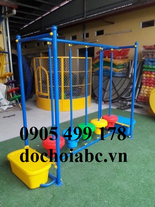 Cầu Thăng Bằng Dao Động Mầm Non - Đồ Chơi Vận Động Thể Chất