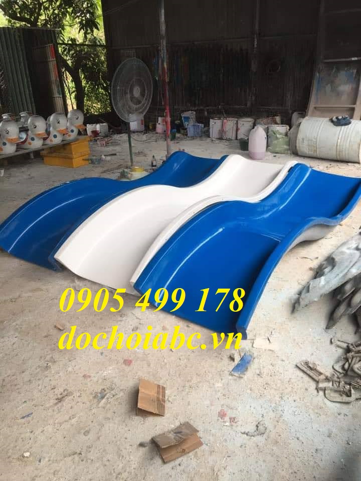 Chuyên Cung Cấp Máng Trượt Composite Uy Tín Tại Đà Nẵng