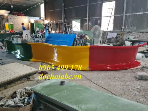 chuyên cung cấp máng trượt cầu trượt mầm non chất lượng tại Quảng Nam