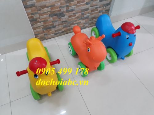 z2150180350540_42cb17cf8ec5a6436ddbd19293ce28ad