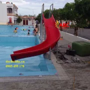 Lắp Đặt Máng Trượt Bể Bơi Cho Bé