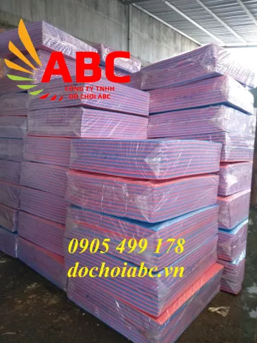 Tấm xốp lót sàn cho bé