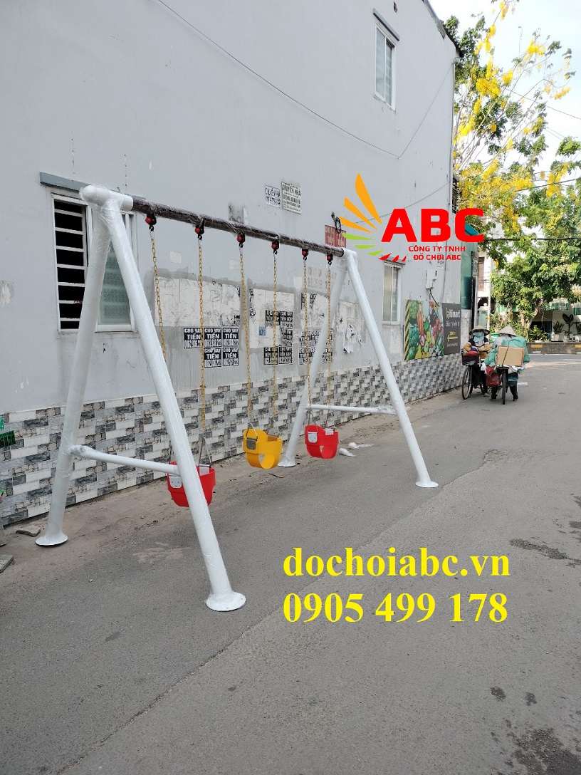 Xích Đu Ngoài Trời Cho Bé Mầm Non