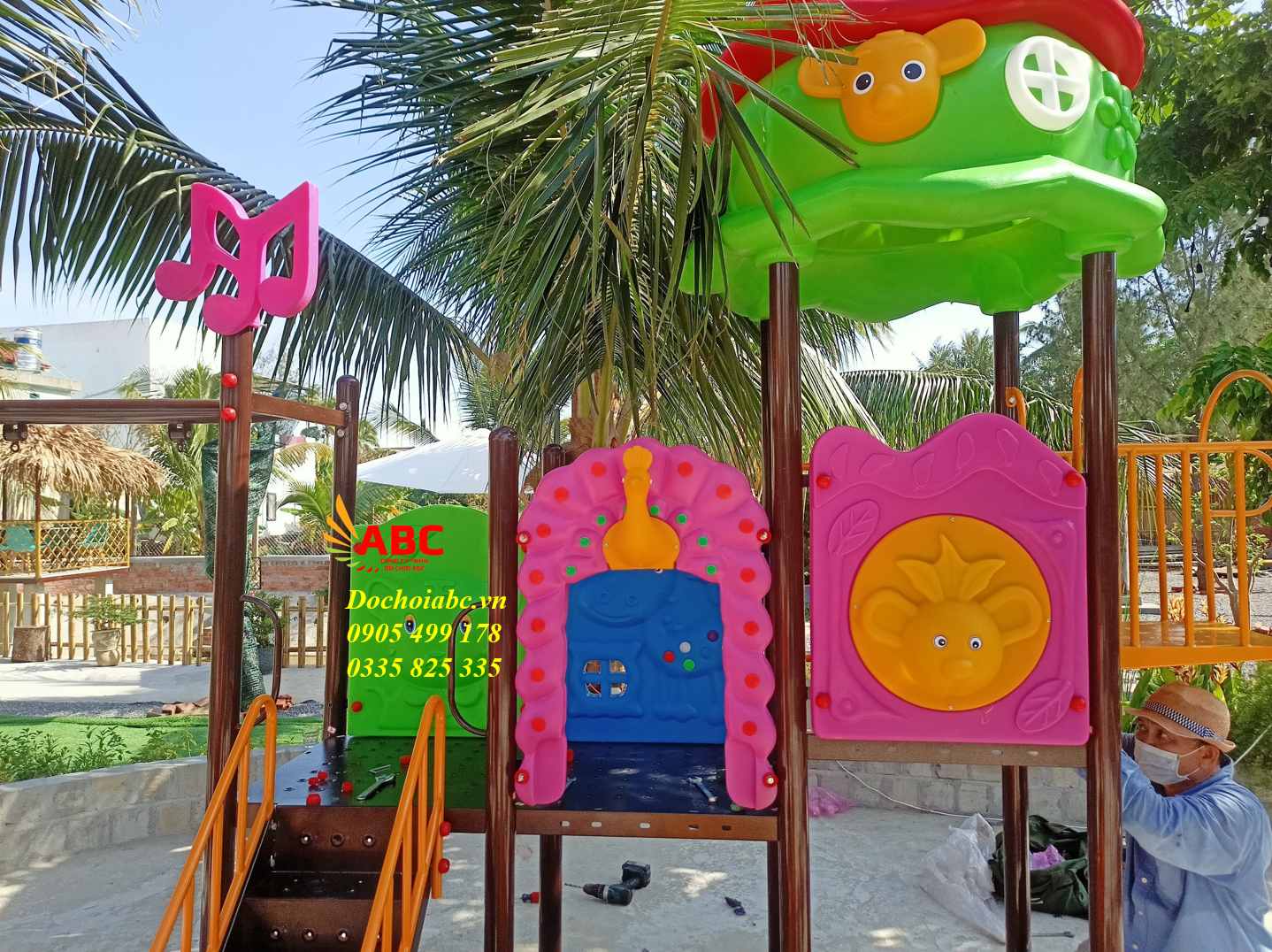 LIÊN HOÀN NGOÀI TRỜI XÍCH ĐU CẦU TUỘT