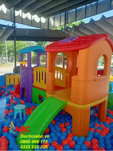 NHÀ BANH MINI KẾT HỢP VỚI BỘ NHÀ LEO CẦU TRƯỢT NHỰA CAO CẤP