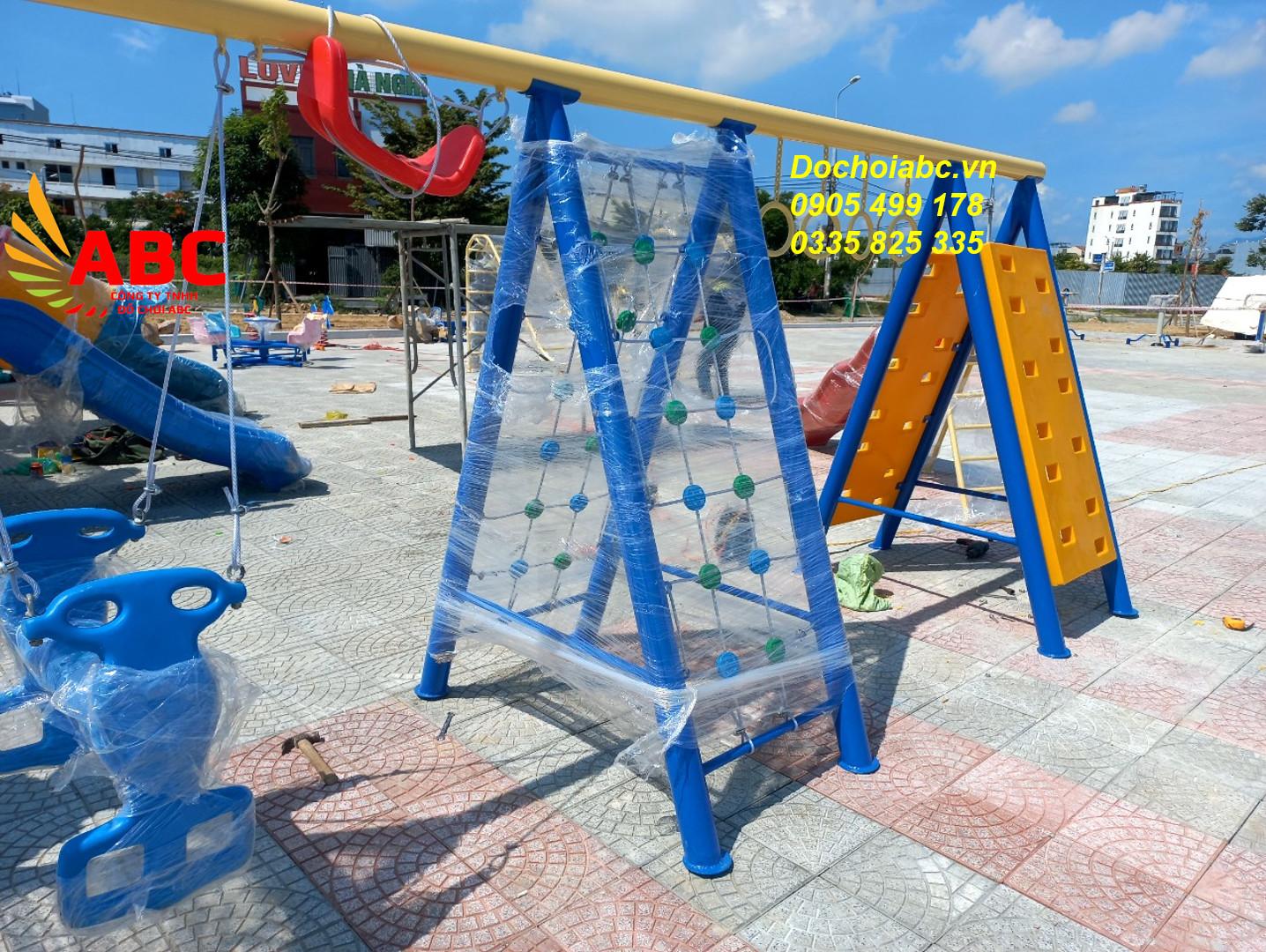 Xích đu thang leo đồ chơi vận động mầm