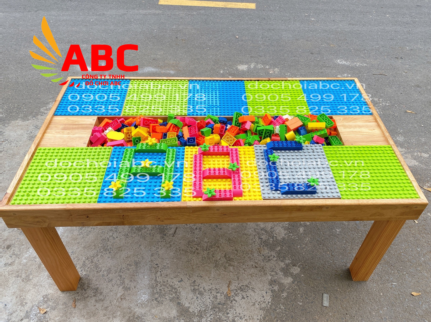Bàn lắp ghép lego cho bé bằng gỗ
