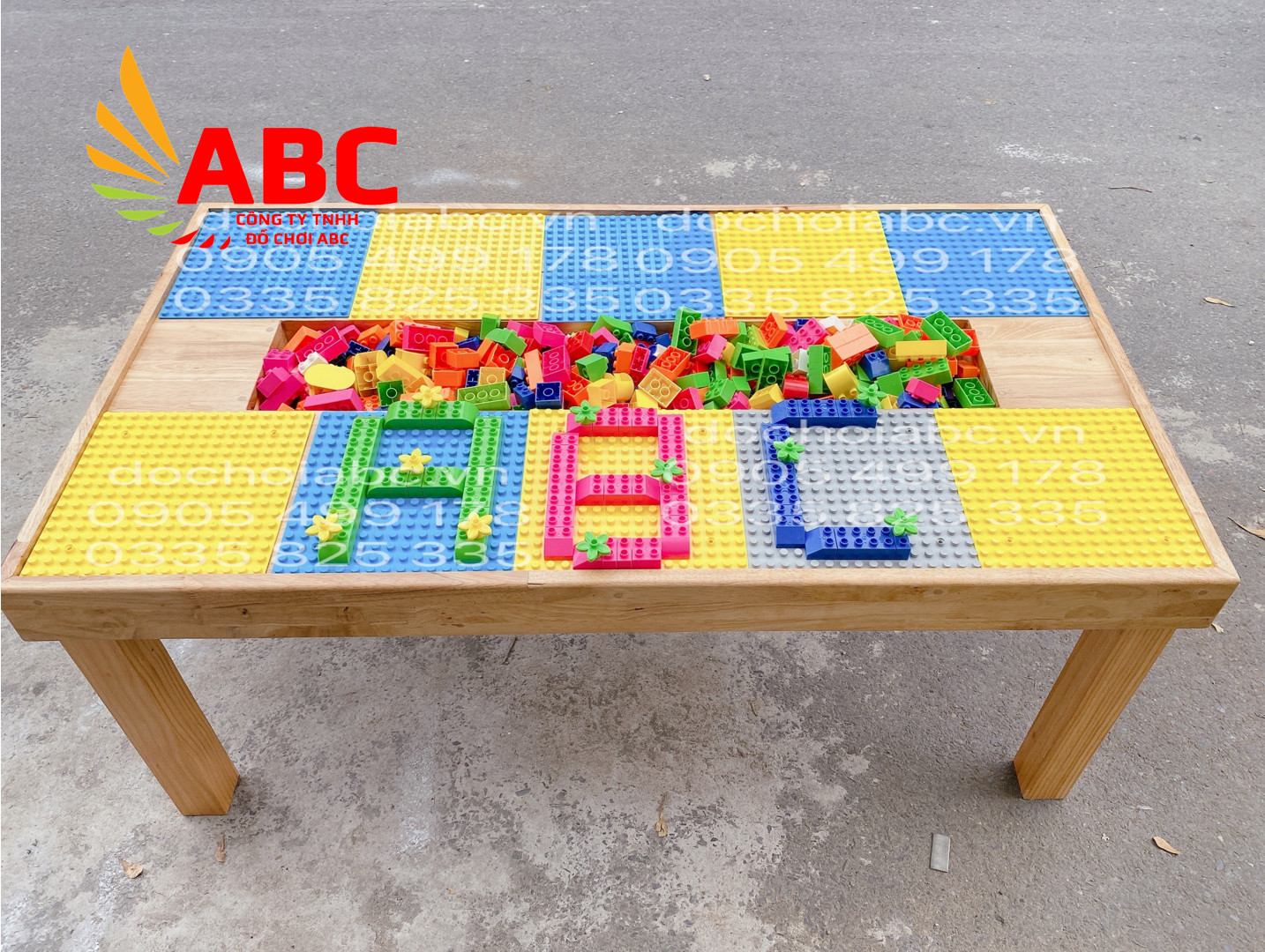 Bàn xếp hình lego cho bé bằng Gỗ