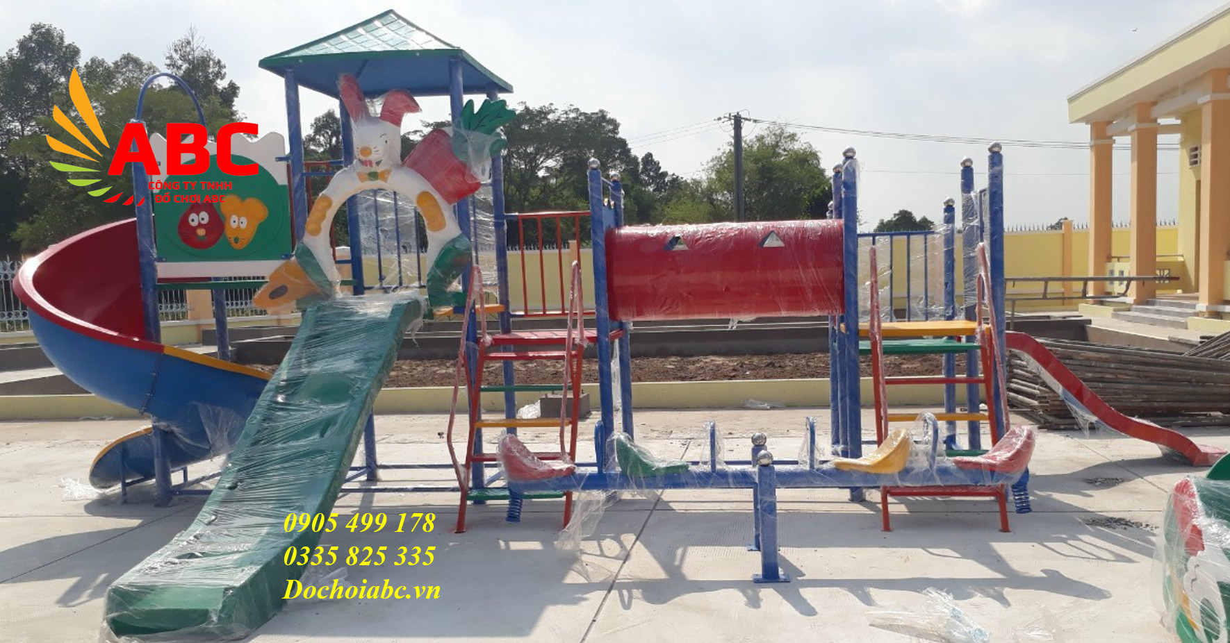 Cầu trượt mầm non Composite