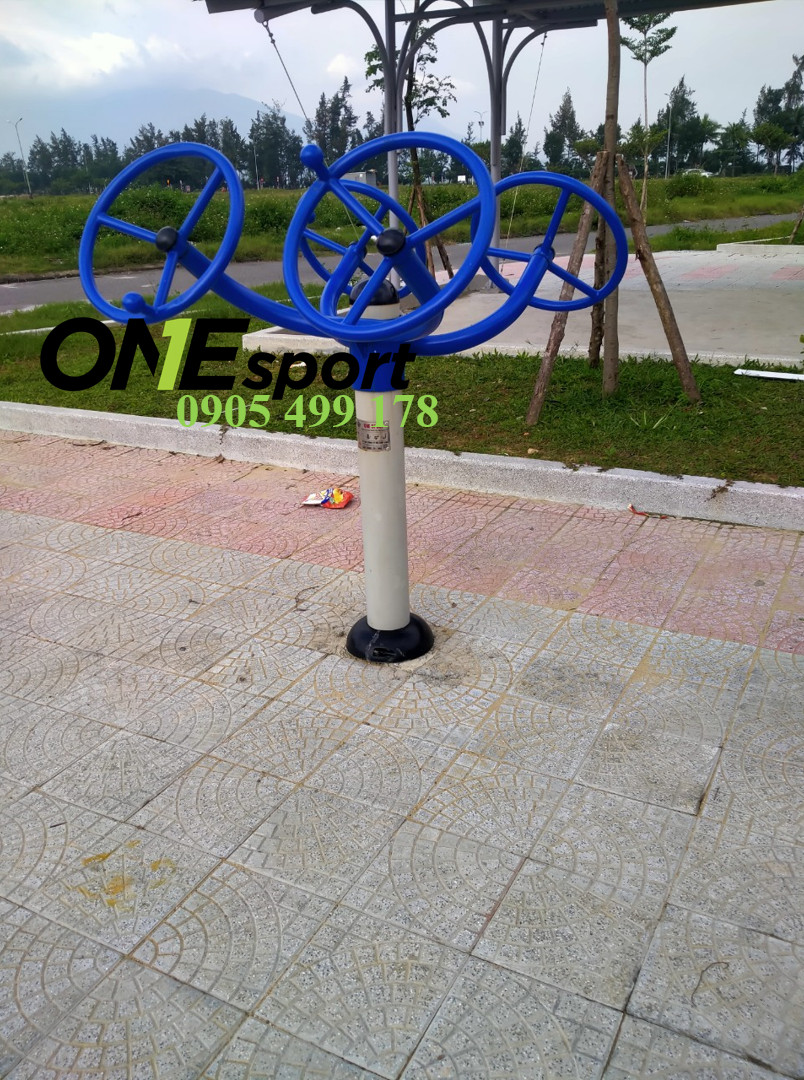 Thiết bị tập tay vai đôi ngoài trời