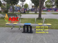 Khu vui chơi ngoài trời, góc sân chơi cho bé