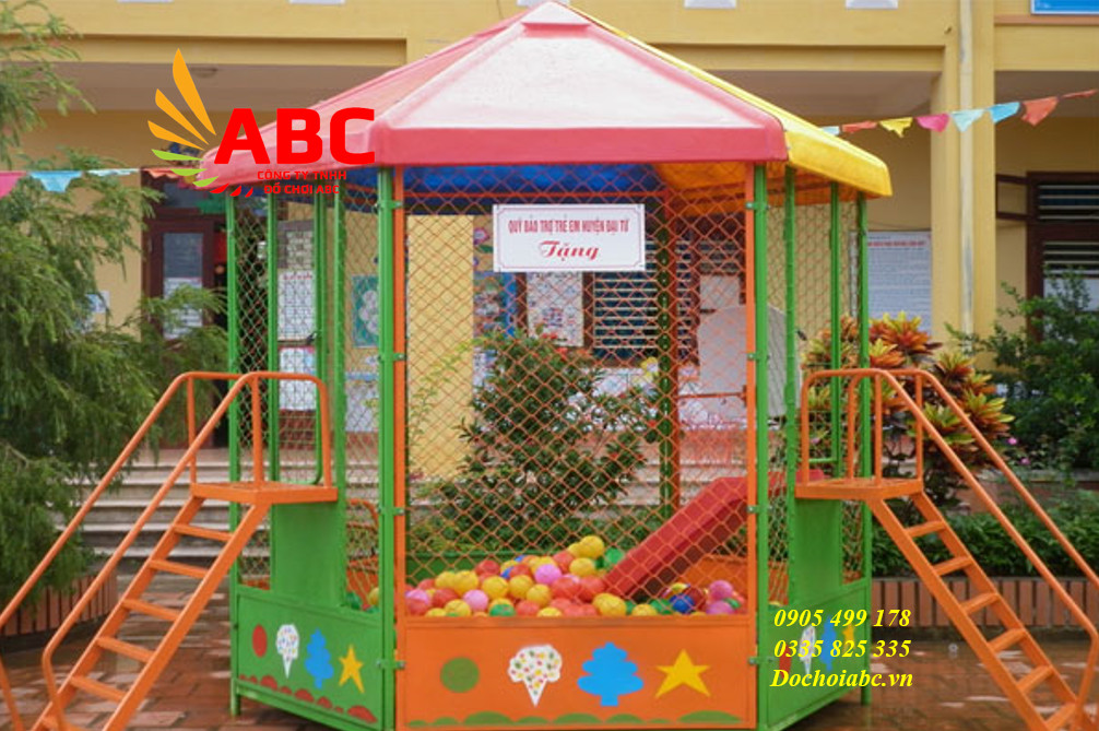 Nhà banh lục giác có mái che