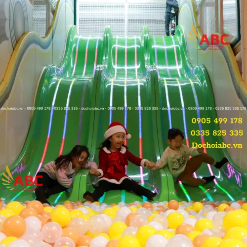 Máng trượt đèn led khu vui chơi