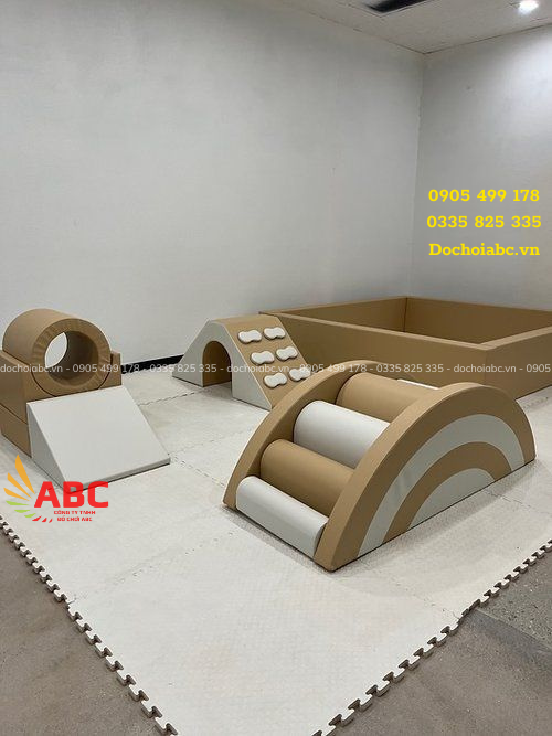BỘ VẬN ĐỘNG MÚT XỐP MỀM DÀNH CHO TRẺ MẦM NON