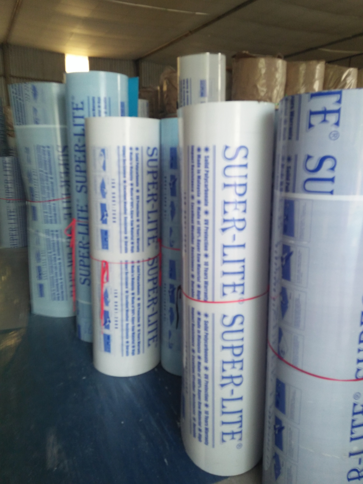 polycarbonat (8) polycarbonat (8)