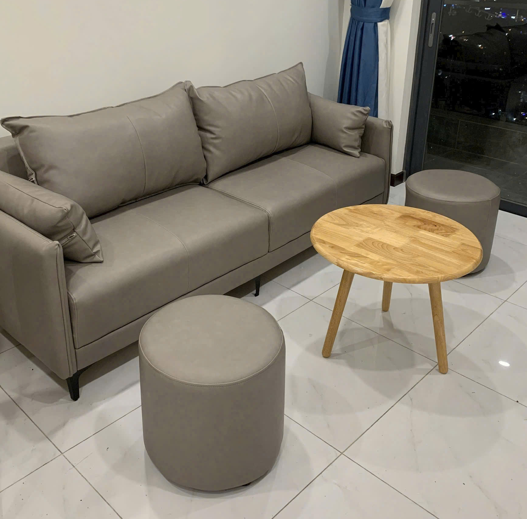 ban tron 60cm cao 47cm.-1jpg