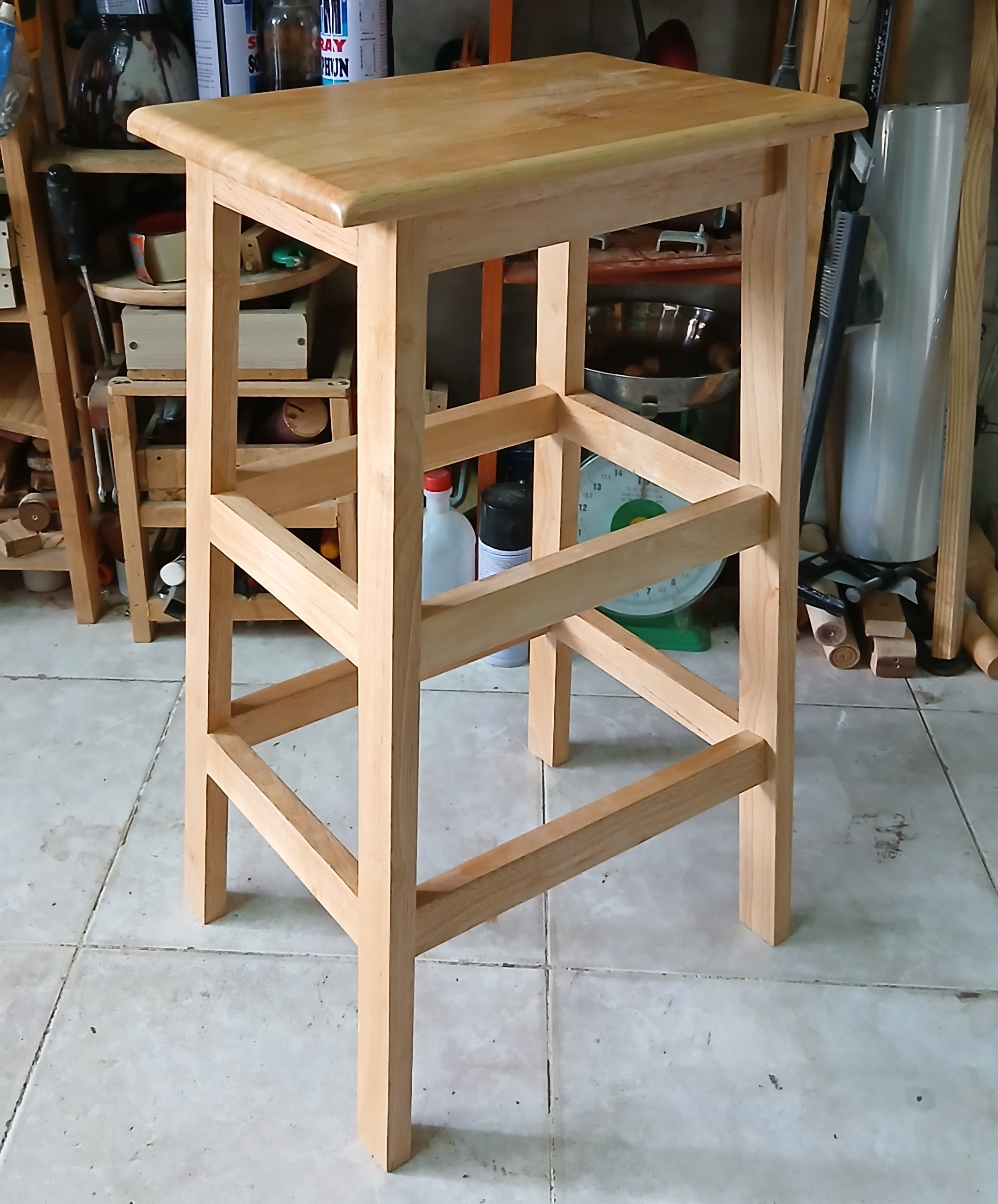 Ghế đôn gỗ mặt chữ nhật cao 90cm