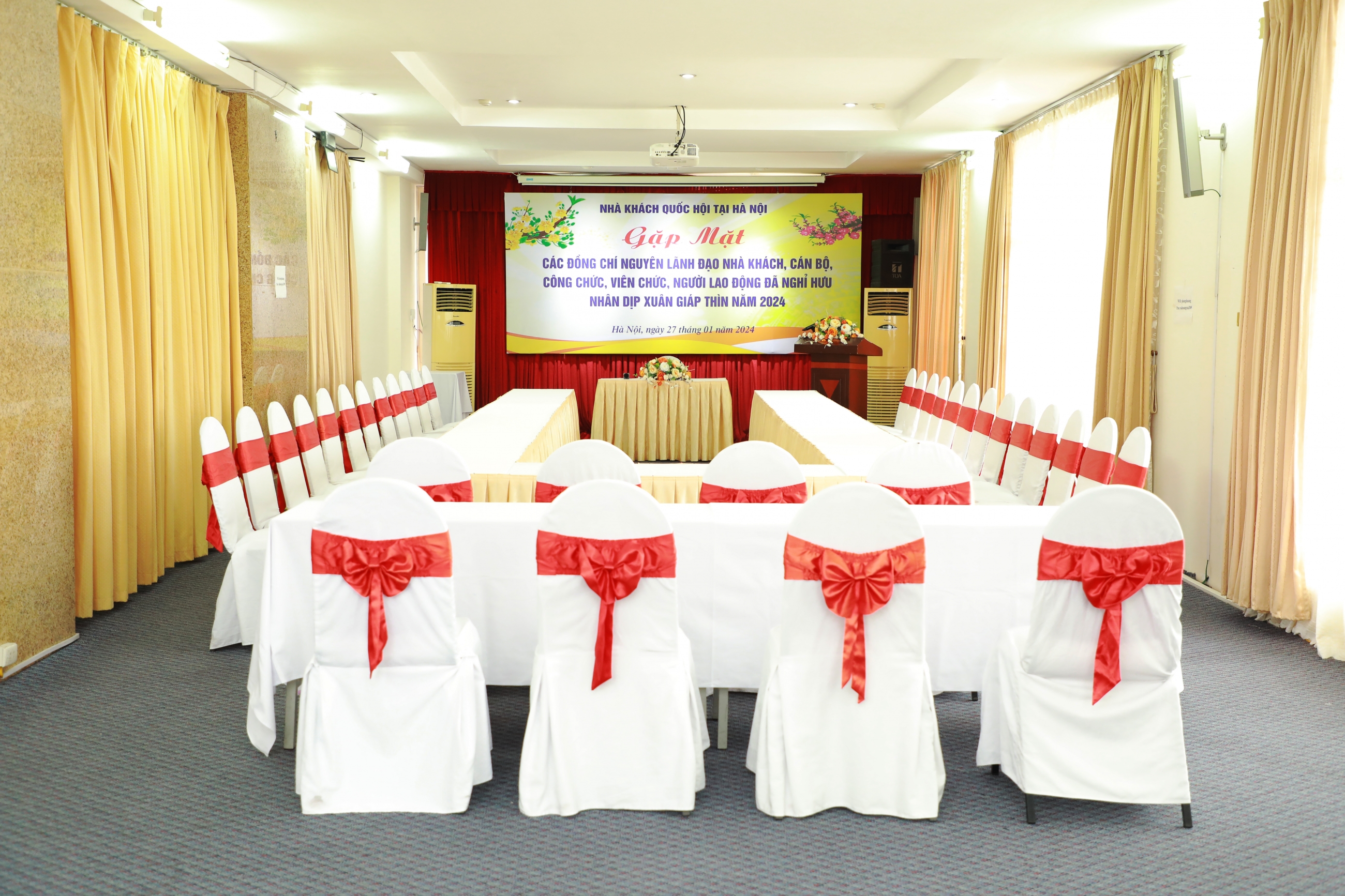 Phòng Họp Đa Năng Tầng 12 tại 02 Hoàng Cầu