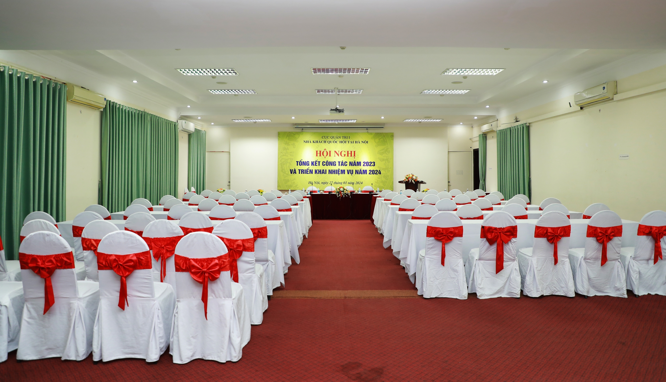Phòng họp số 1 tầng 12 tại 02 Hoàng Cầu