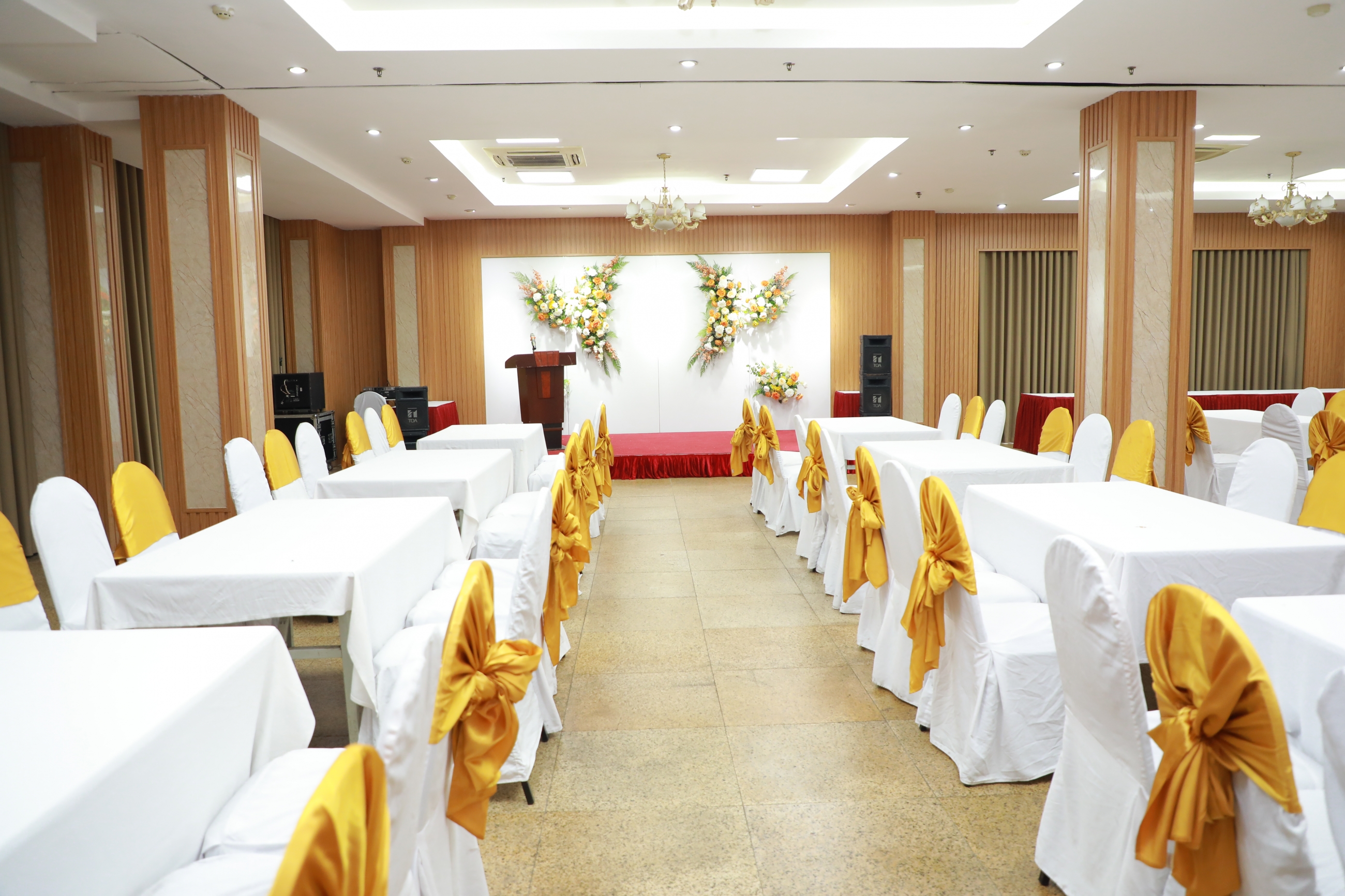 Hội trường cưới tầng 1 tại 02 Hoàng Cầu
