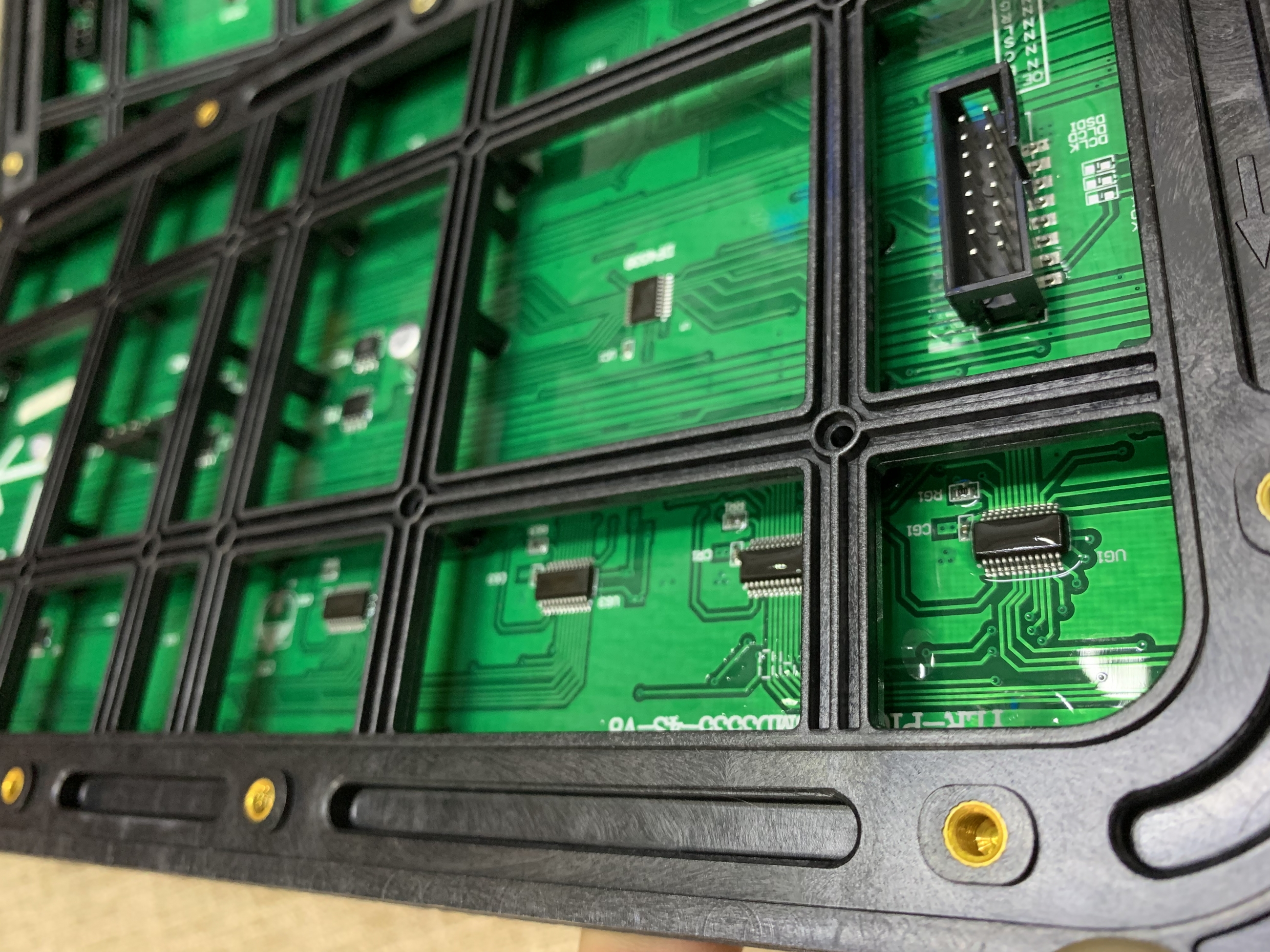 1FEFE229-F306-4318-B8DB-6451C9955628