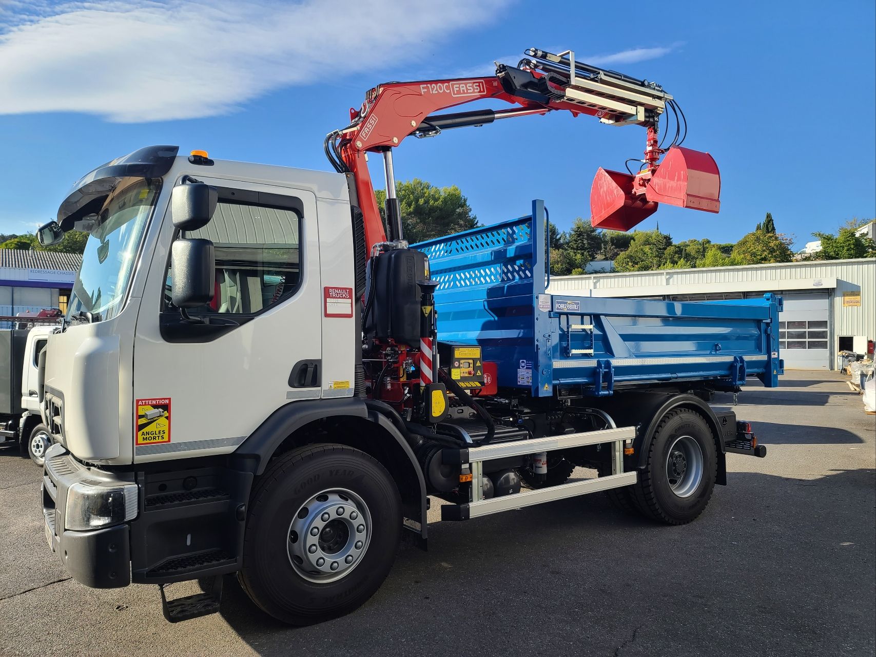 Cẩu fassi 5 tấn