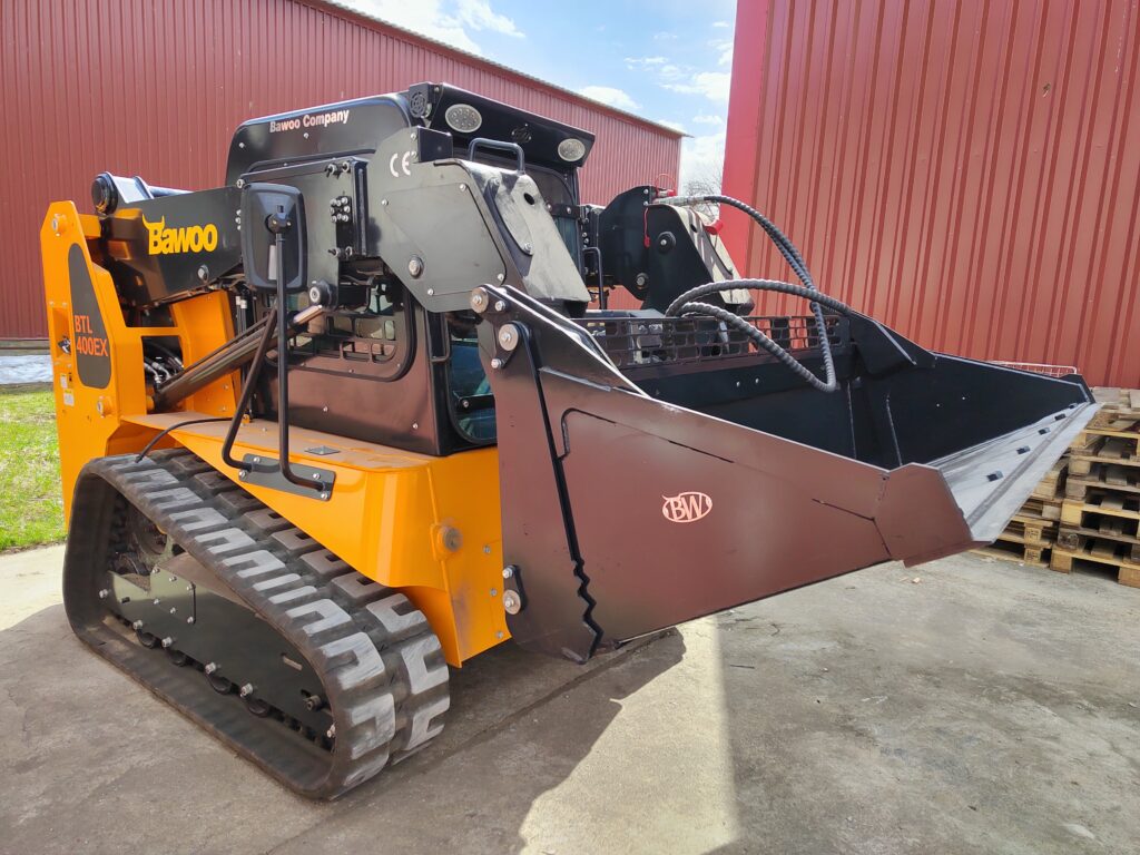 Xe xúc lật mini BTL400EX