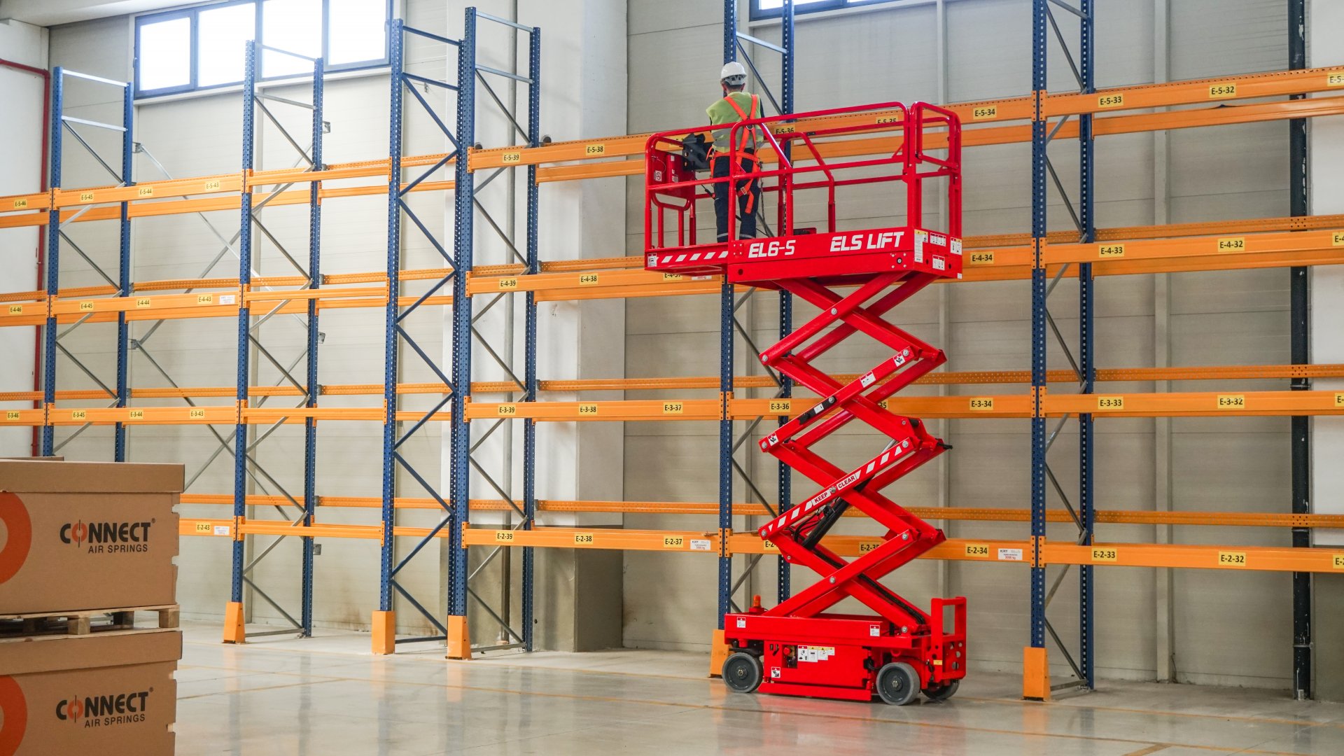 XE NÂNG NGƯỜI DẠNG CẮT KÉO EL6-S