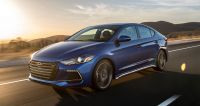 Hyundai Elantra Sport 2017: mẫu Elantra thể thao và mạnh mẽ có giá từ 22.485 USD