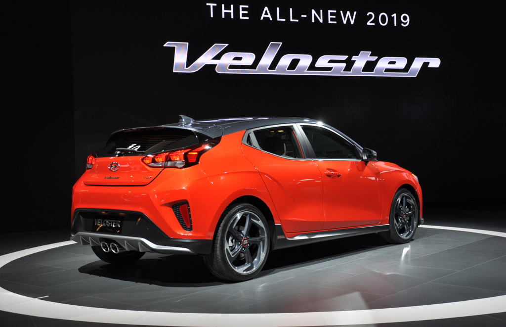 Hyundai Veloster thế hệ thứ 2 chính thức được ra mắt tại triển lãm ô tô Detroit Auto Show 2018