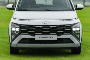 Xe MPV giá rẻ: Chọn Stargazer hay Xpander?