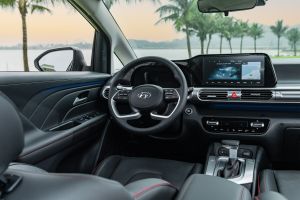 Hyundai có xe 7 chỗ ngang cỡ Xpander giá từ 490 triệu, nay giảm gần 100 triệu, bảo hành 120.000 km