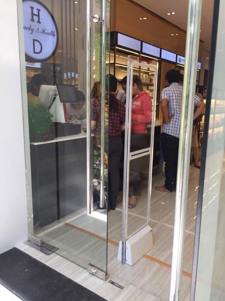 cổng siêu thị tại vinh