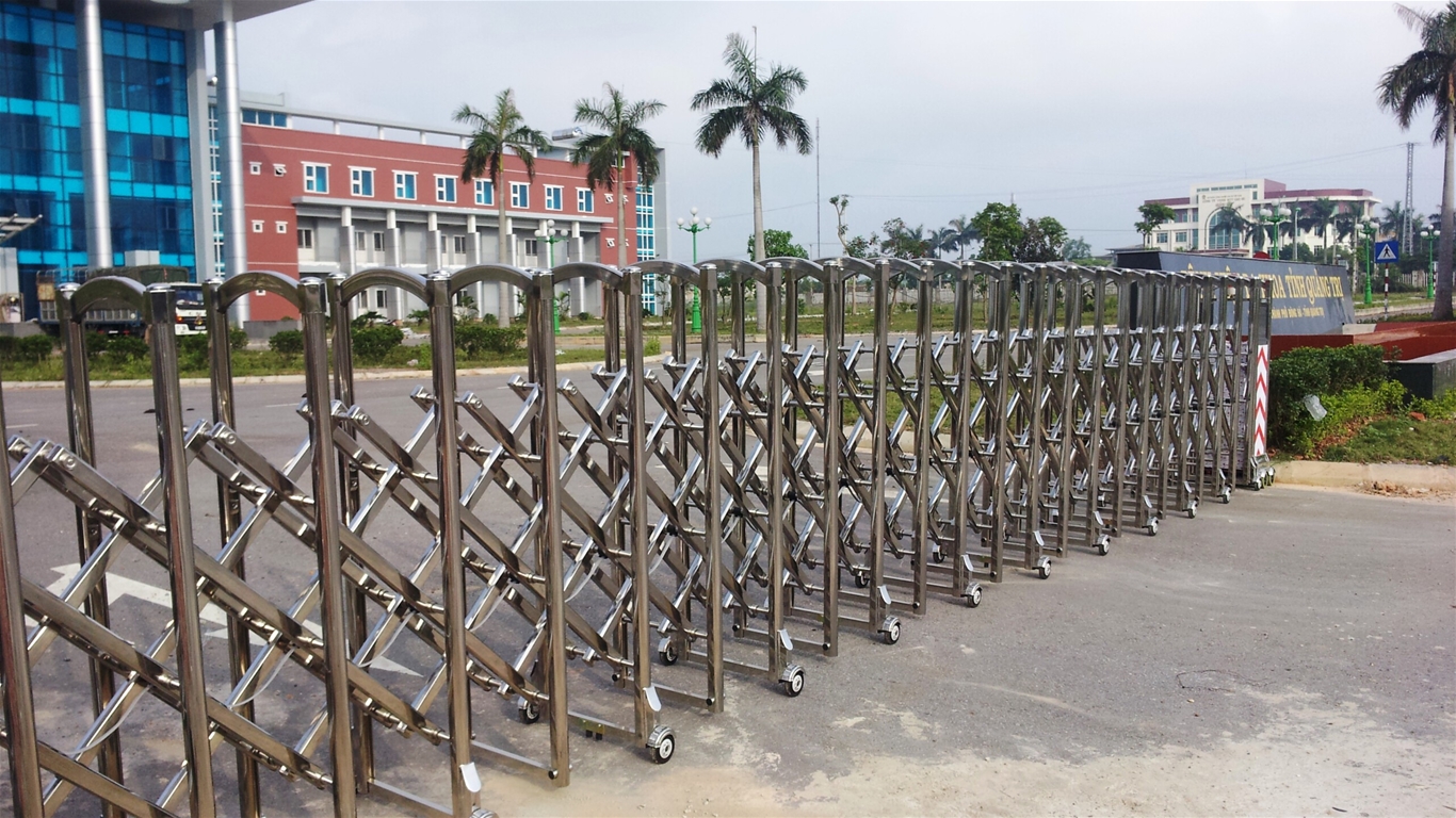 cổng xếp tự động tại vinh