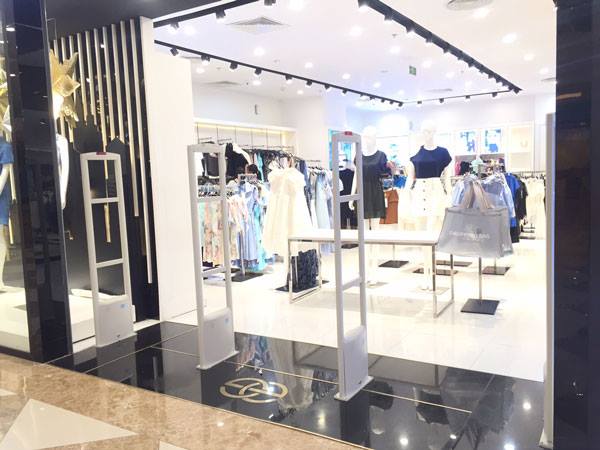 Cổng siêu thị tại Nghệ An