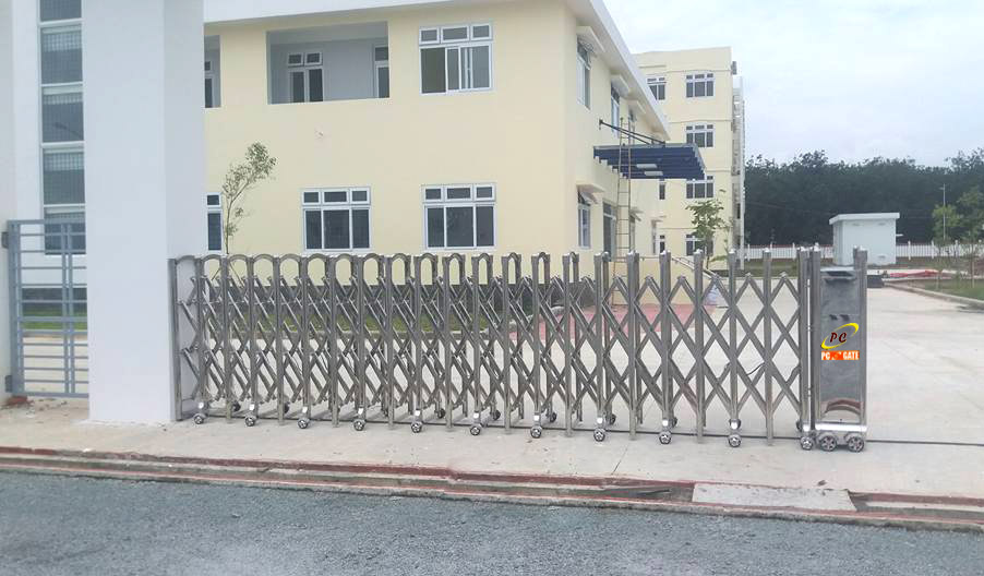 Cổng xếp tự động tại Vinh