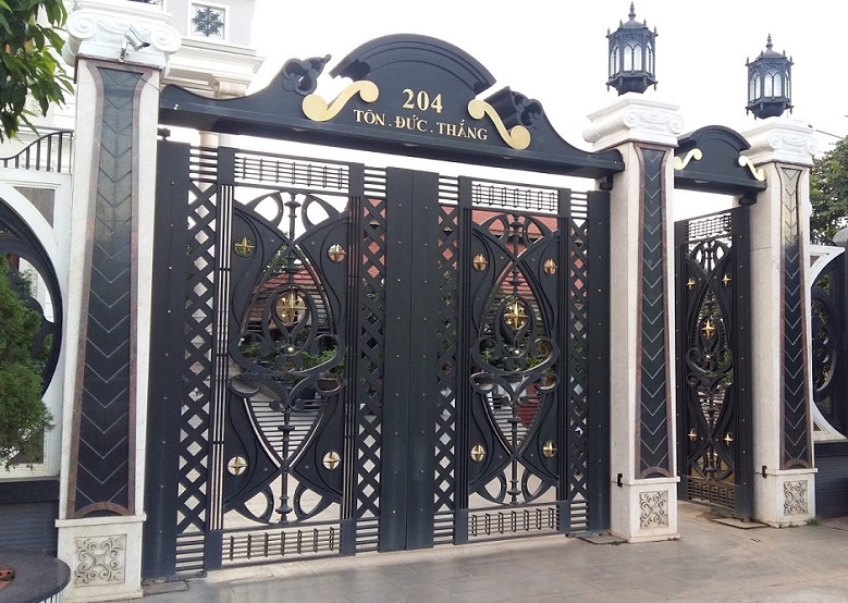 Cổng tự động tại Vinh