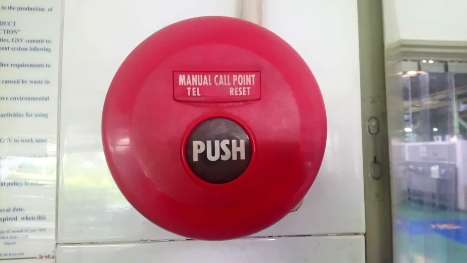 Lắp đặt nút nhấn báo cháy