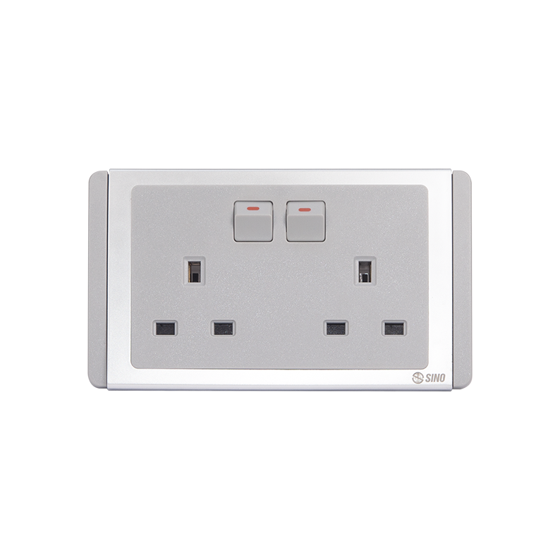 Ổ cắm S68G25S